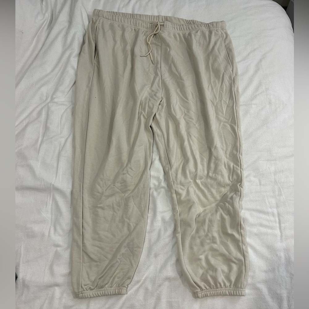 Old Navy Extra High-Waisted Sweatpants